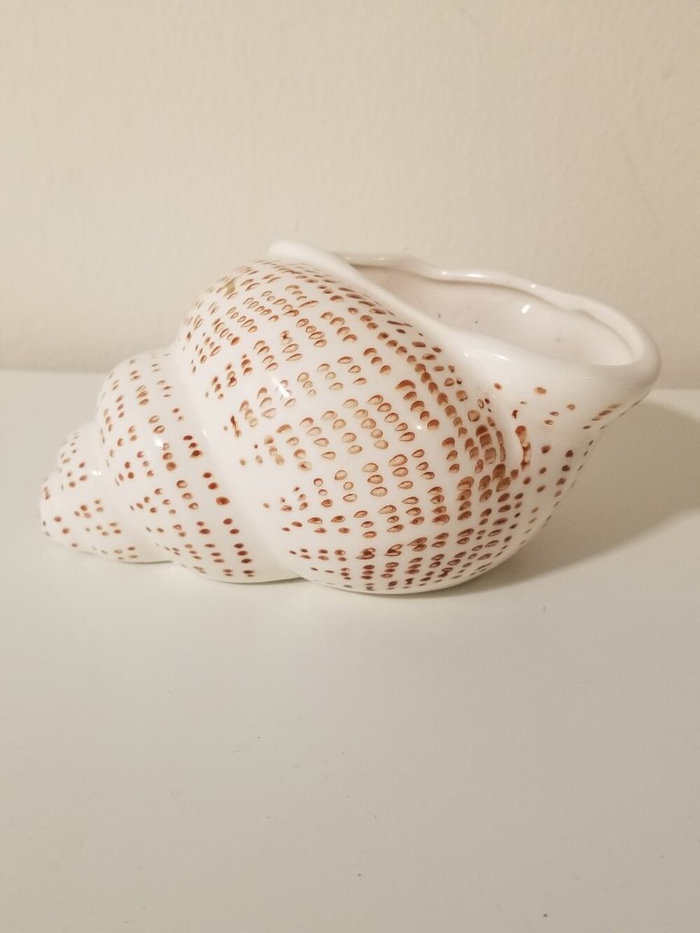 Vintage 1975 - Fitz and Floyd - Smaller Conch Seashell Planter Ceramic Cachepot